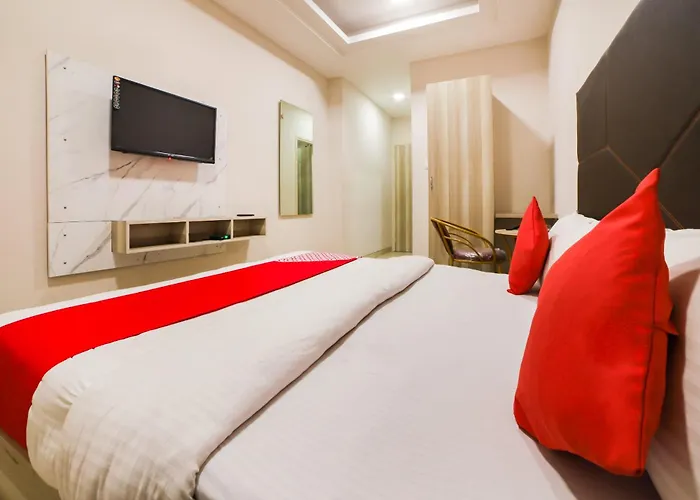 Hotel Sterling Inn, New Delhi